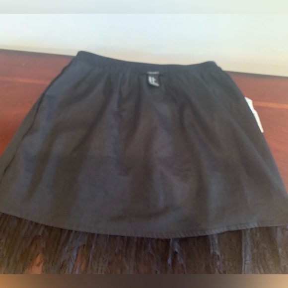 Forever 21 Black Lined Mini Skirt with Lace Hem and Elastic Waist - Picture 6 of 8